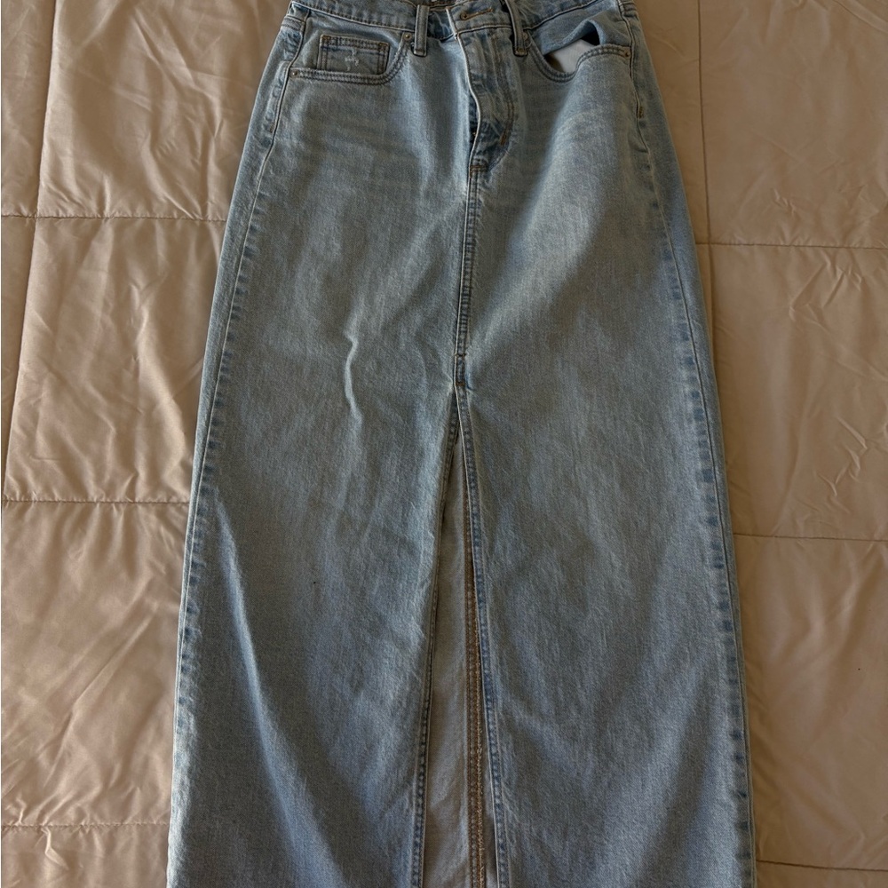 Universal Thread Light Blue Denim Skirt